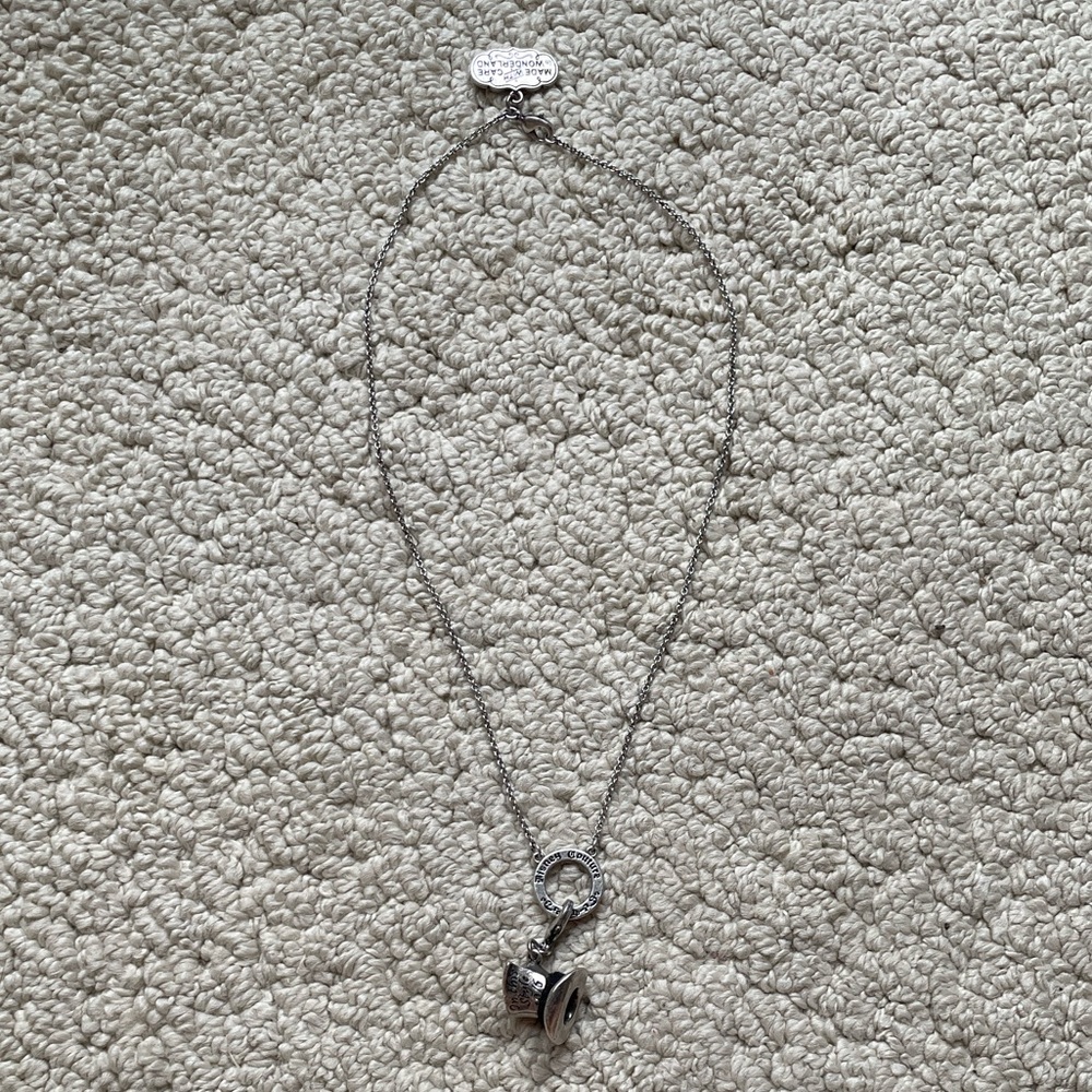 Genuine Disney Couture Alice In Wonderland Mad Hatter Necklace Rare